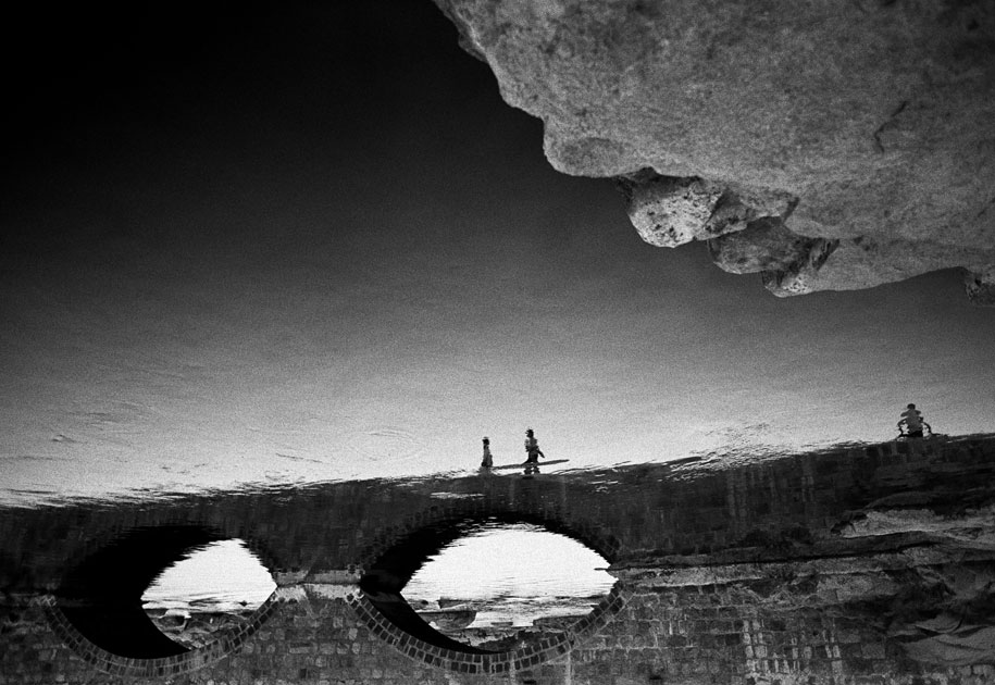 12_reflection.journey.bridge.blackandwhite.india.jpg